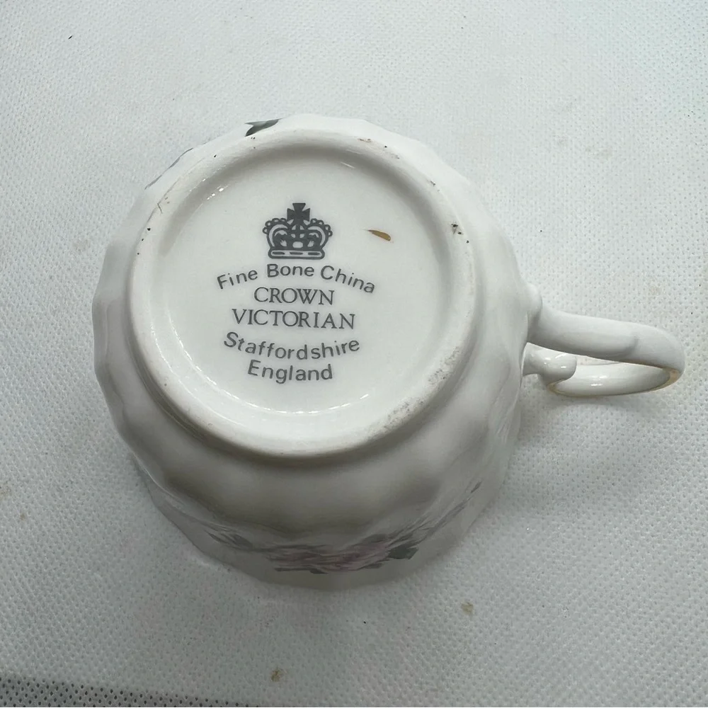November Tea Cup Crown Victorian Fine Bone China Staffordshire England VTG